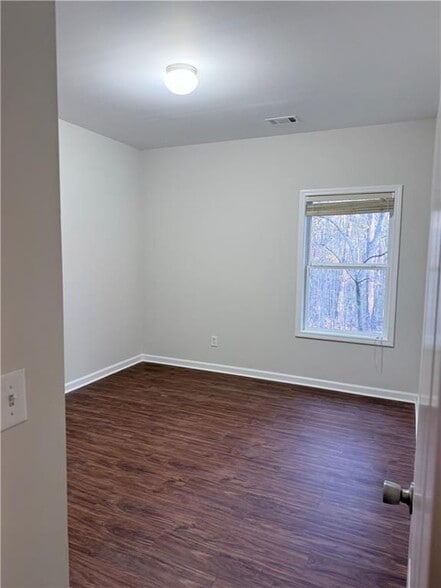 Building Photo - 82 Kennedy Ct