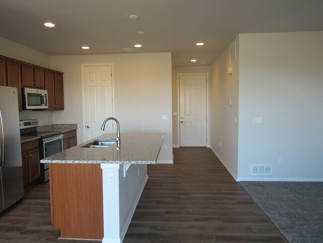 Building Photo - Corner lot home in Highly Desirable Reunion