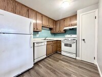 Building Photo - 4 Old Colony Ln