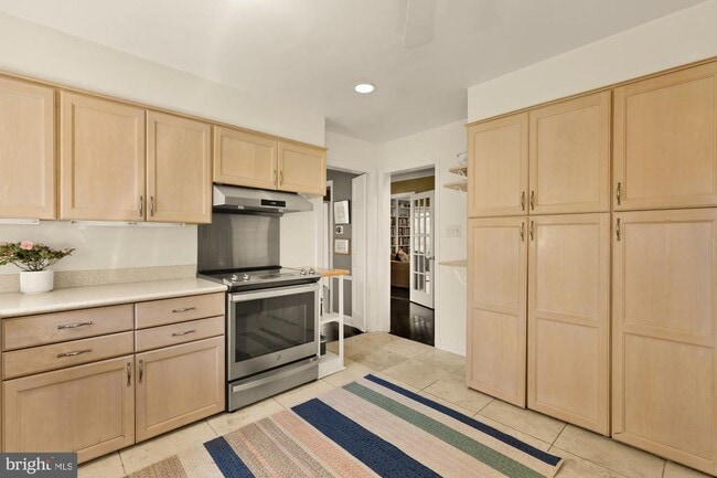 Building Photo - 7064 31st St NW