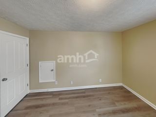 Building Photo - 8825 Cressent Glen Ct