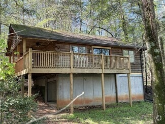 Building Photo - 104 Byre Ln