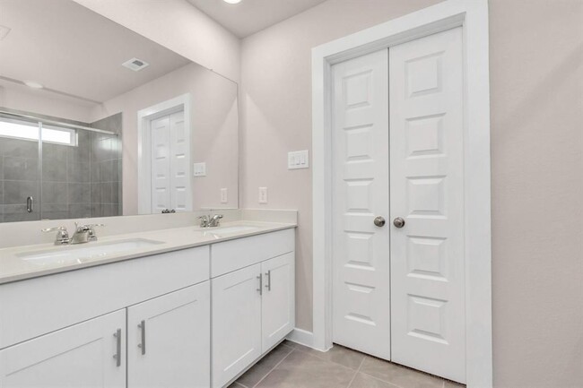 Building Photo - 17407 Bluemink Ln