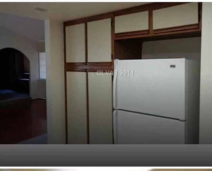 Building Photo - 3115 La Mancha Way