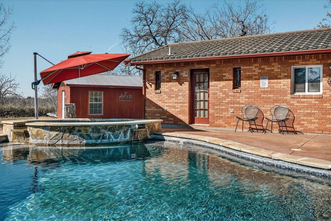 Building Photo - 1059 State Hwy 95