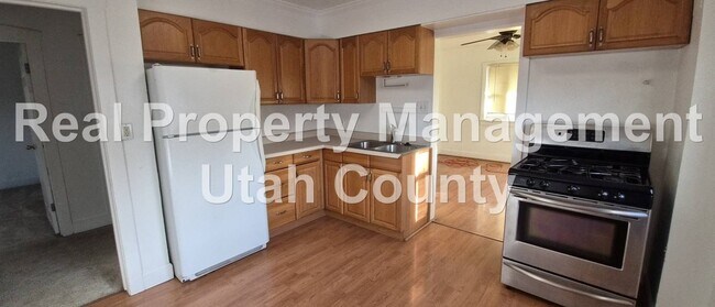 Building Photo - Great Provo Duplex