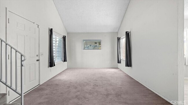 Building Photo - 10861 Mountain View Ave