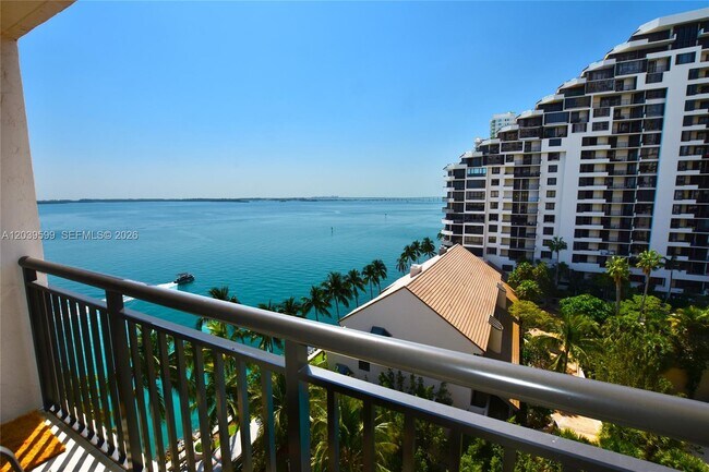 Building Photo - 540 Brickell Key Dr