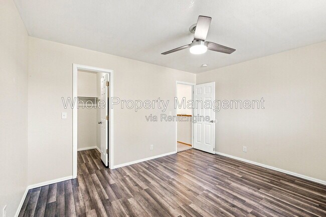 Building Photo - 3189 E 106th Ave
