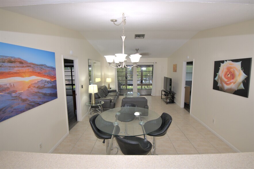 Comfortable, modern furnishings to relax in your personal oasis. - 1291 SE Parkview Pl