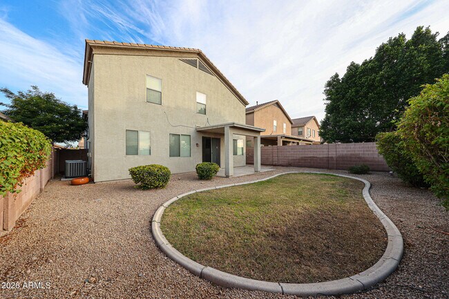 Building Photo - 9043 W Fullam St