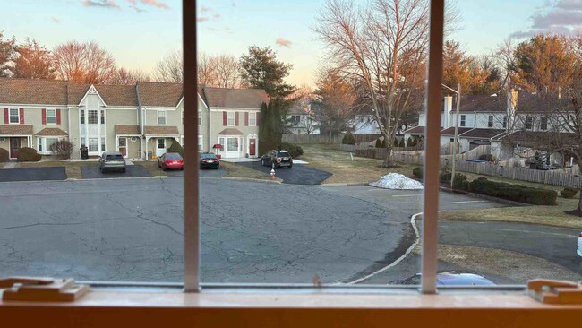 Building Photo - 37 Anderson Ct