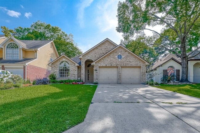 Primary Photo - 5007 Maple Brook Ln