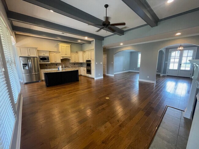Building Photo - 556 Althea Ln