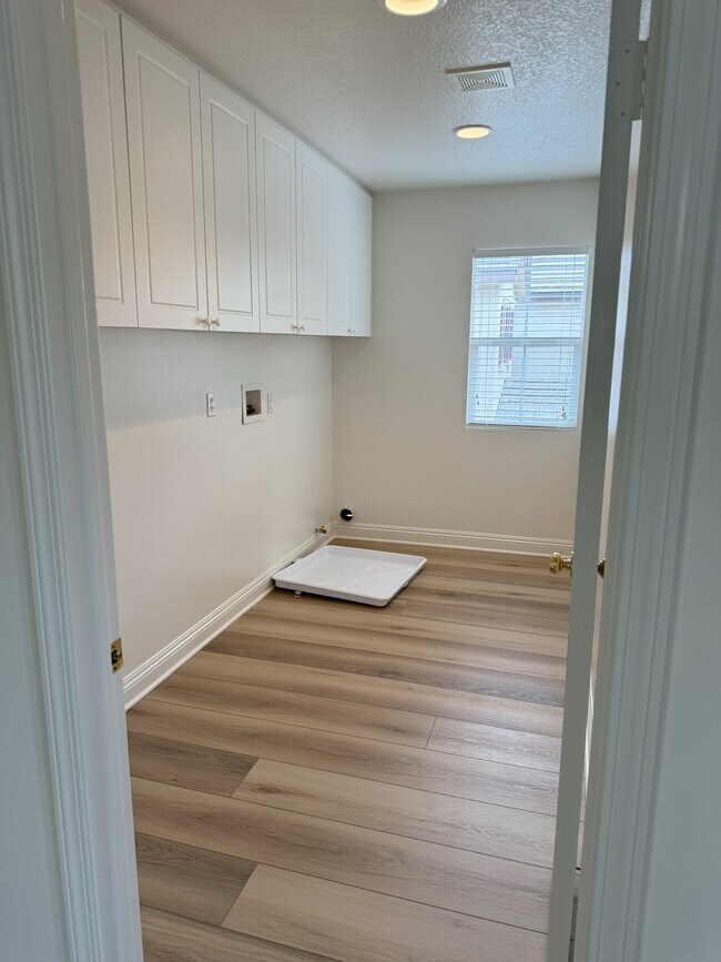 Building Photo - 30434 Mallorca Pl