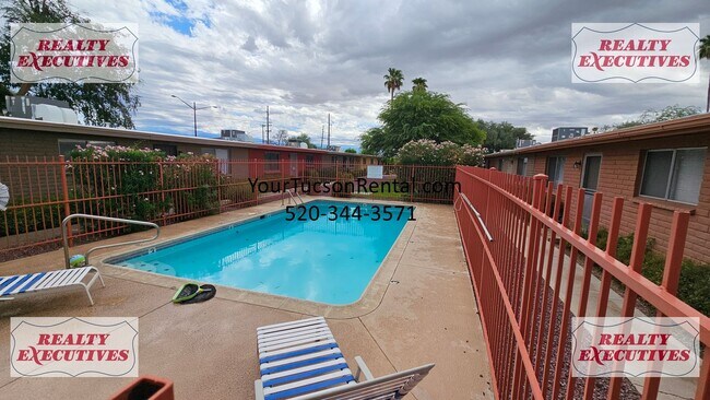 Building Photo - Country Club & Fort Lowell area - 2 Beds 1 bath with AC