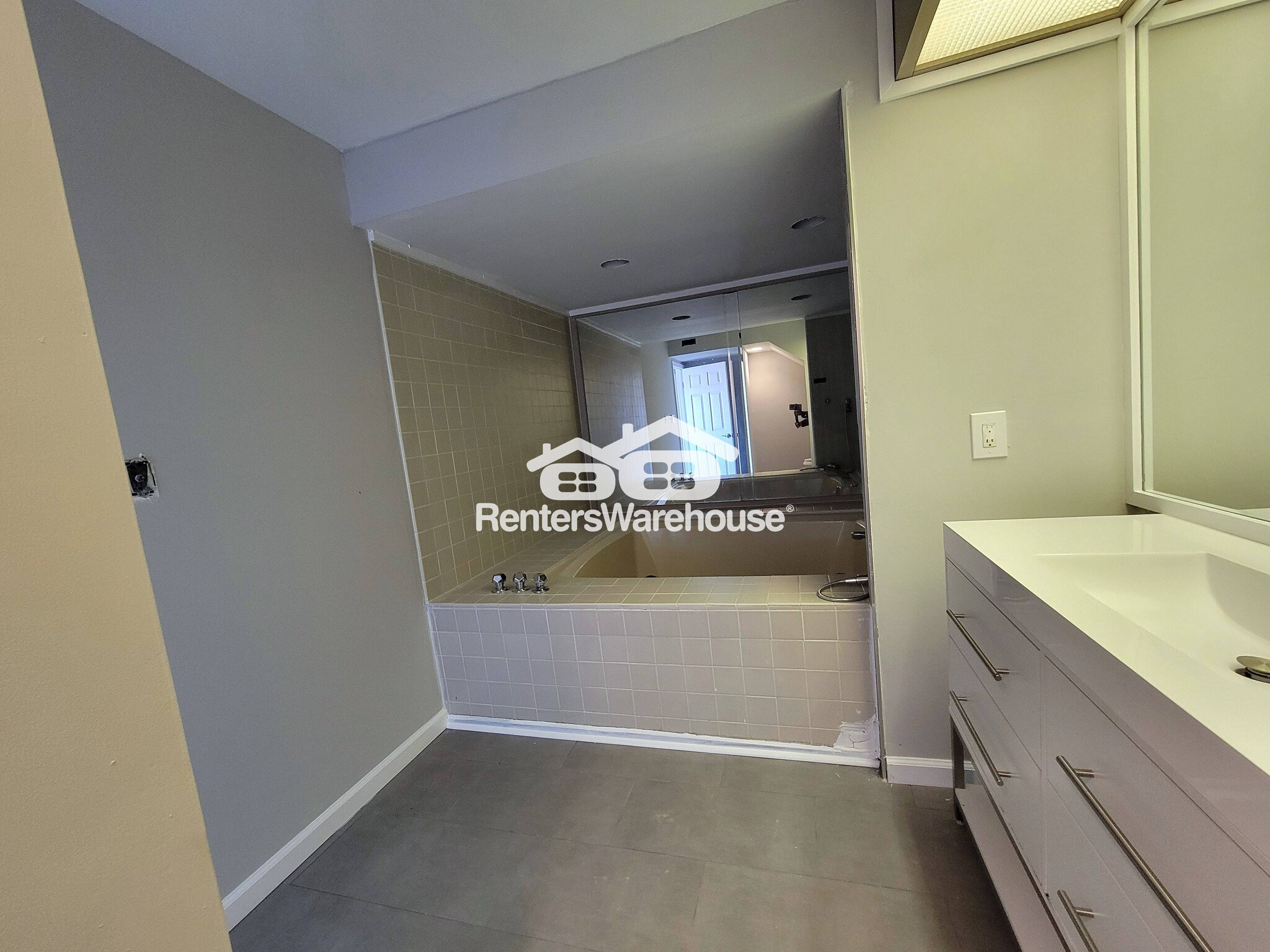 Building Photo - 269 Clearview Ct