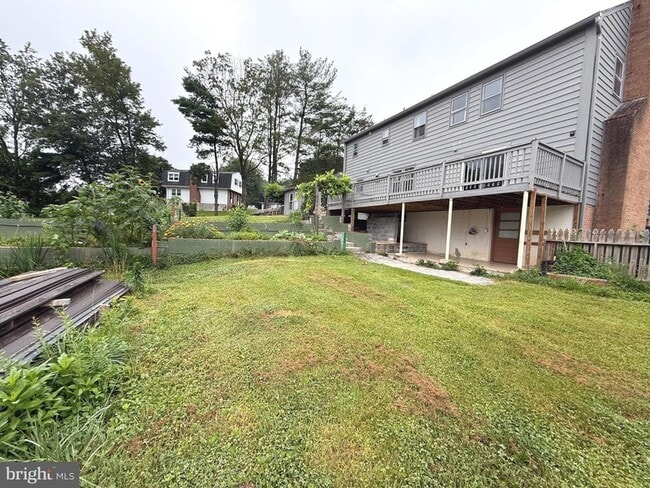 Building Photo - 1211 Temfield Rd