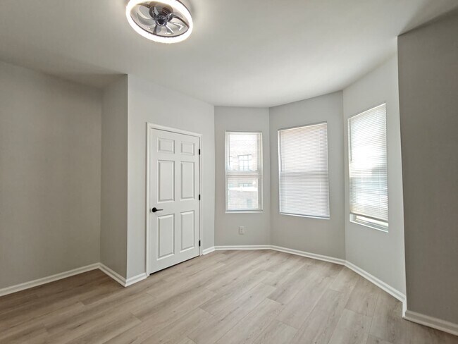 Building Photo - 344 N Redfield St