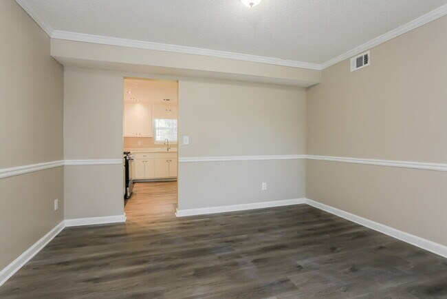 Building Photo - 3661 Colonnade Ct