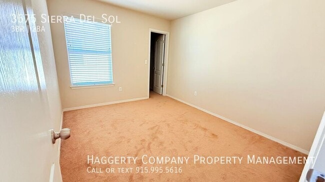 Building Photo - 3575 Sierra Del Sol Ave