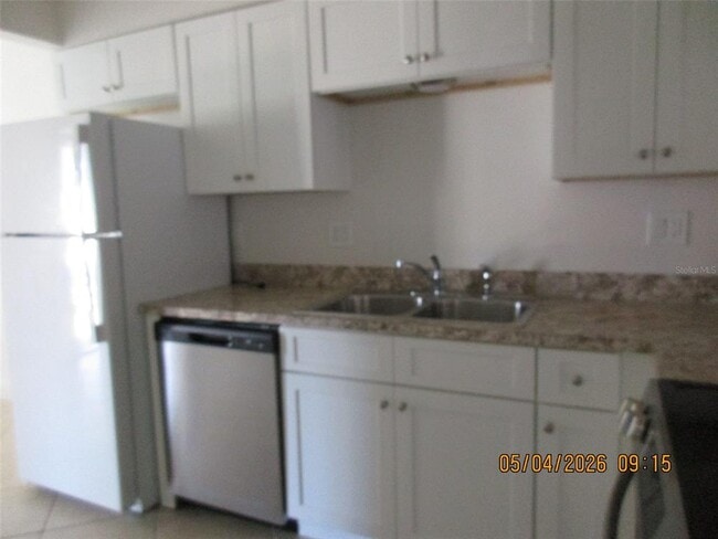 Building Photo - 2112 Bahamas Ct