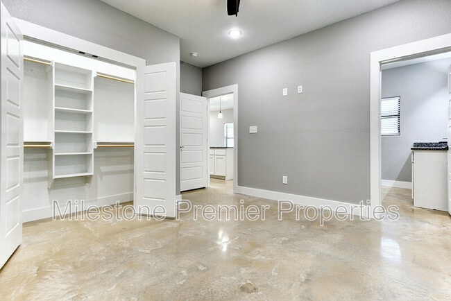 Building Photo - 118 Harrison St
