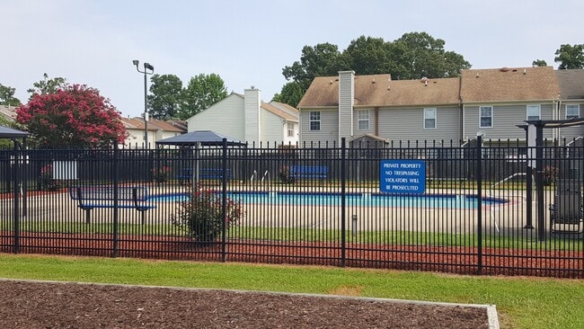 Building Photo - Lovely 2 BR with open floor plan in Glenleigh community