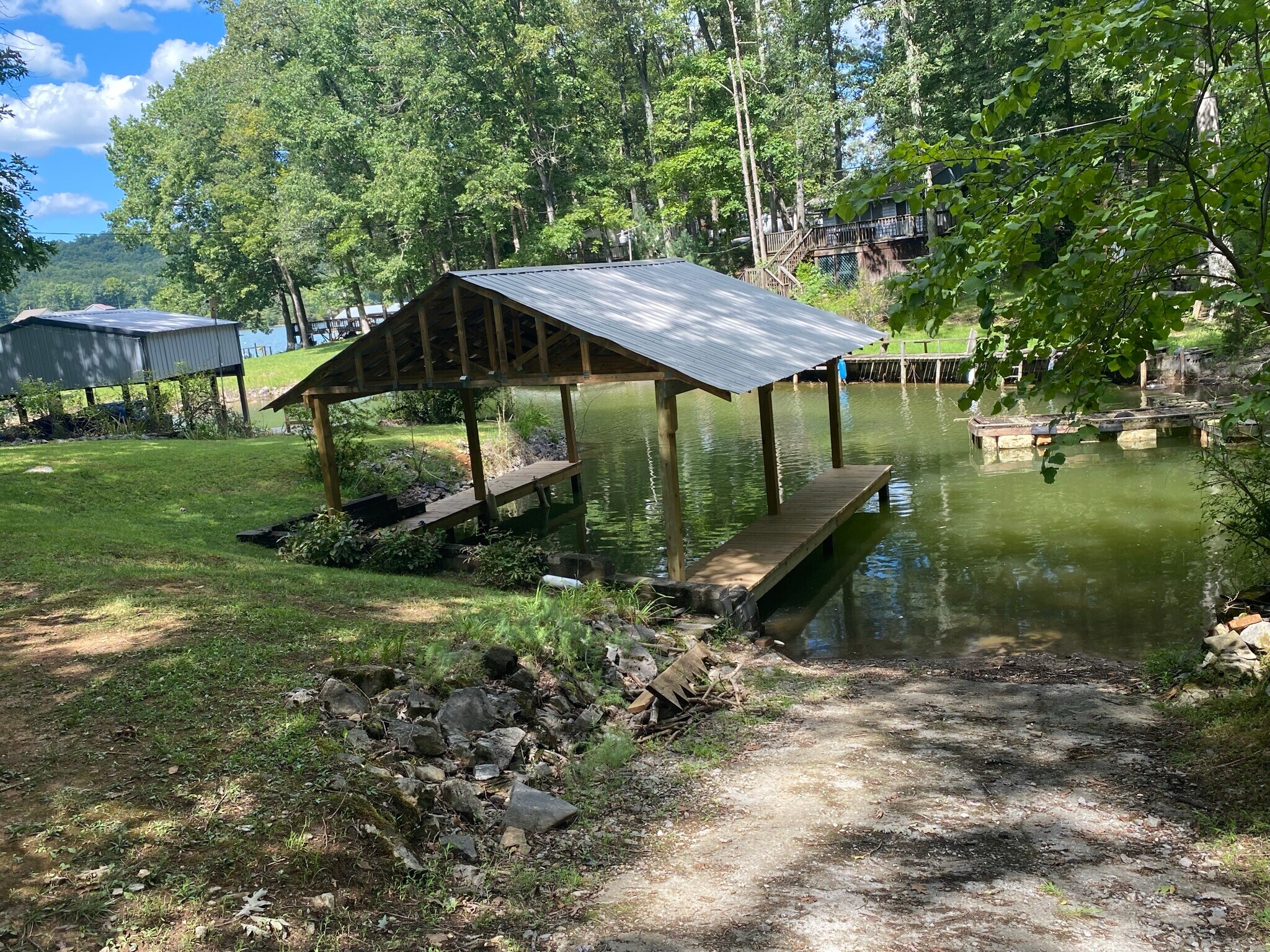 Building Photo - 136 Snyder Dr