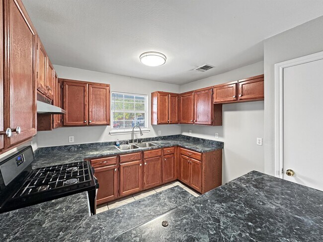 Building Photo - 2908 Green St