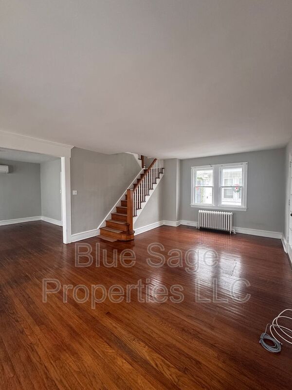 Building Photo - 210 W Dupont St