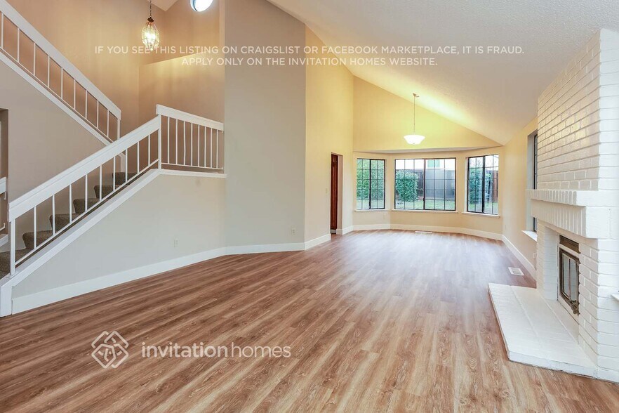 Building Photo - 2592 Clipper Ln