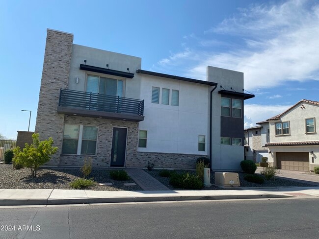 Primary Photo - 31608 N 24th Dr