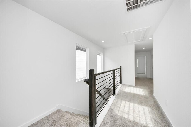 Building Photo - 2931 Amherst Mdw Ln