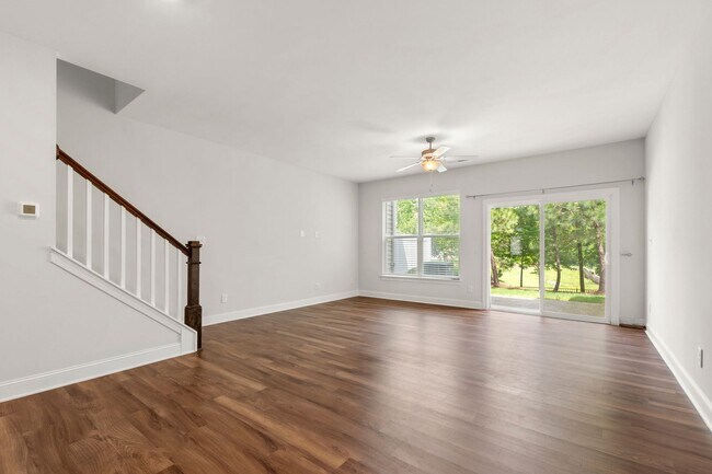 Building Photo - Beautifully Kept 2-Bedroom Townhome in Dur...