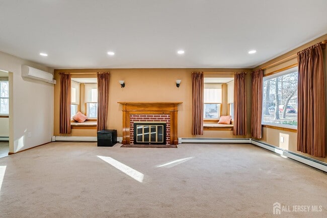 Building Photo - 92 Coleman St