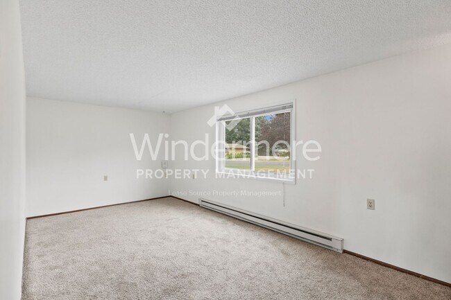 Building Photo - Freshly Updated 2 Bed 1 Bath Spokane Valley property with detached garage / Shop