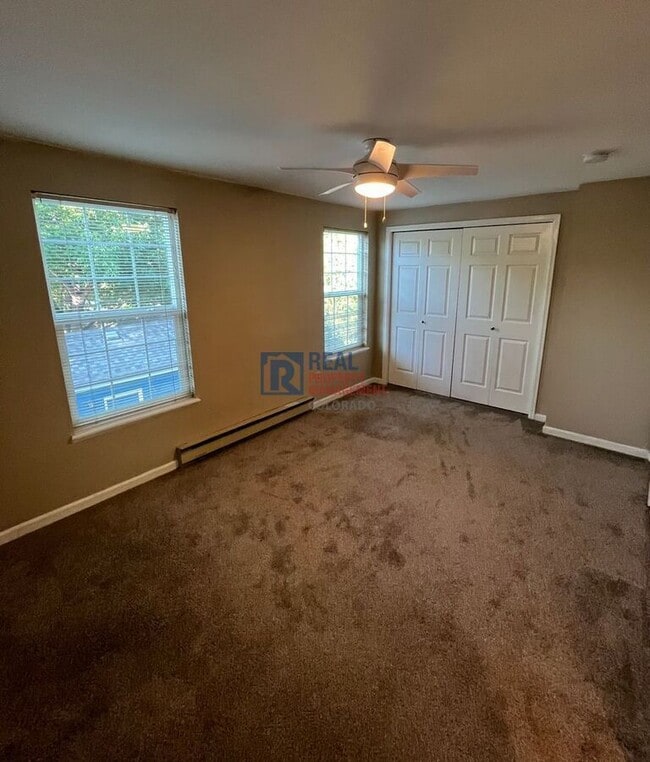 Building Photo - 1345 Village Park Ct