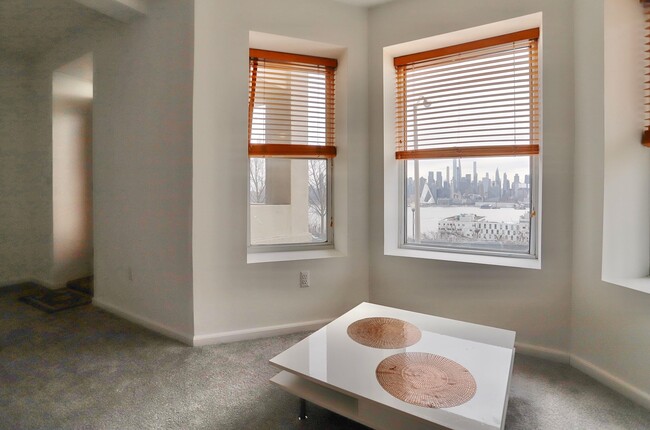 Building Photo - 941 JFK Blvd E