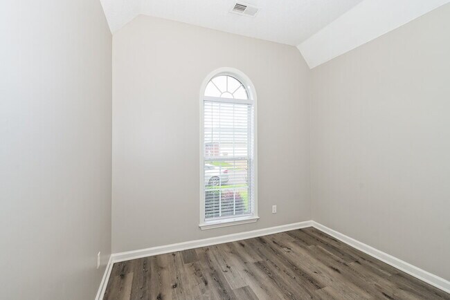 Building Photo - 1128 Averett Ln