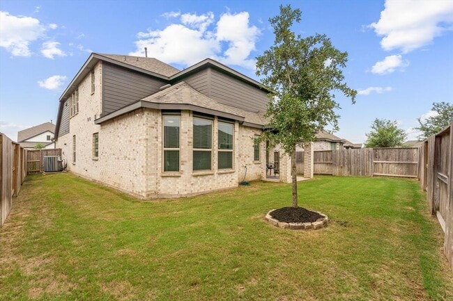 Building Photo - 3727 Handel Dr