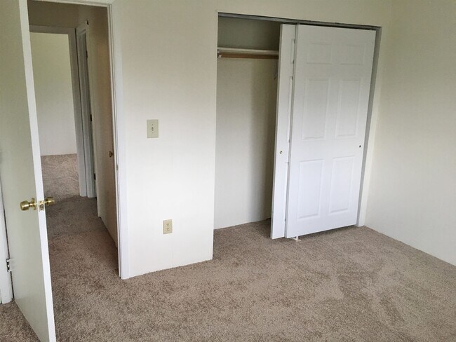 Building Photo - 3861 Brown Ave