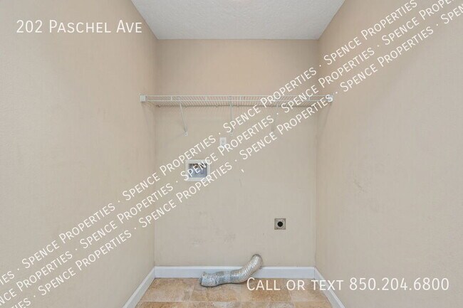 Building Photo - 202 Paschel Ave