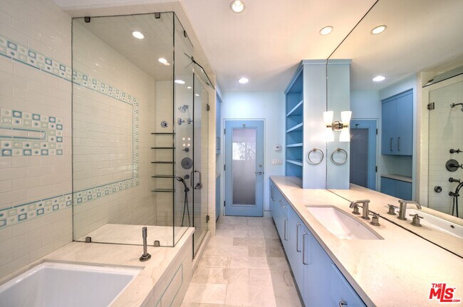 Building Photo - 6000 Philip Ave