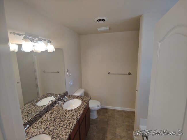 Building Photo - Beautiful Kelseyville rental