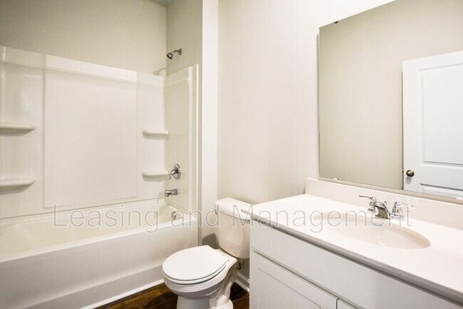 Building Photo - 411 Zenith Blvd