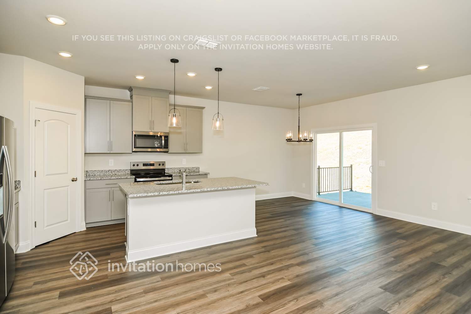 Building Photo - 1319 Bluffton Cir