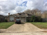 Building Photo - 11023 Crinkleawn Dr