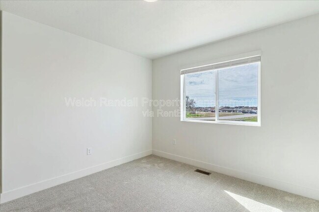 Building Photo - 3669 S 4625 W