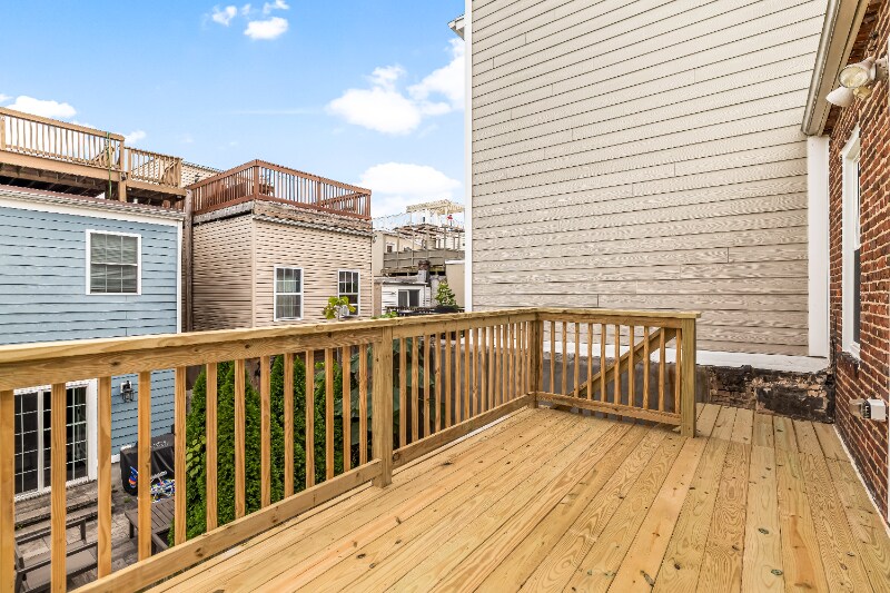 Building Photo - 1439 Haubert St